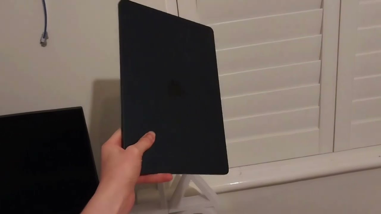 M3 MacBook Air vs Lenovo ThinkPad L13 Gen 2 Comparison