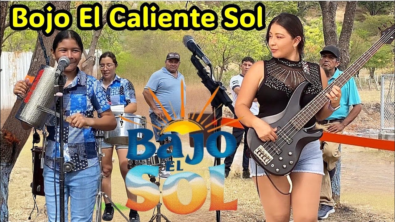 Bajo El Caliente Sol La Estrellita Del Güiro Poniendo Sabor