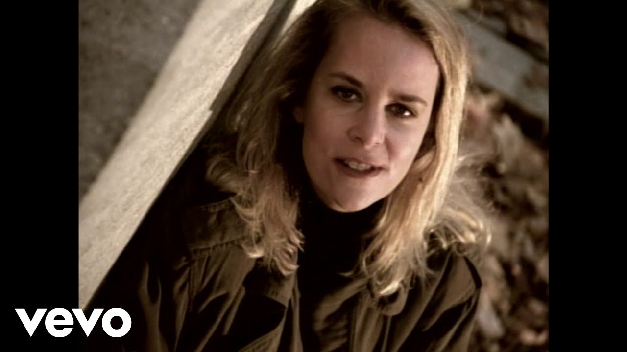 Mary Chapin Carpenter - Passionate Kisses (Video)