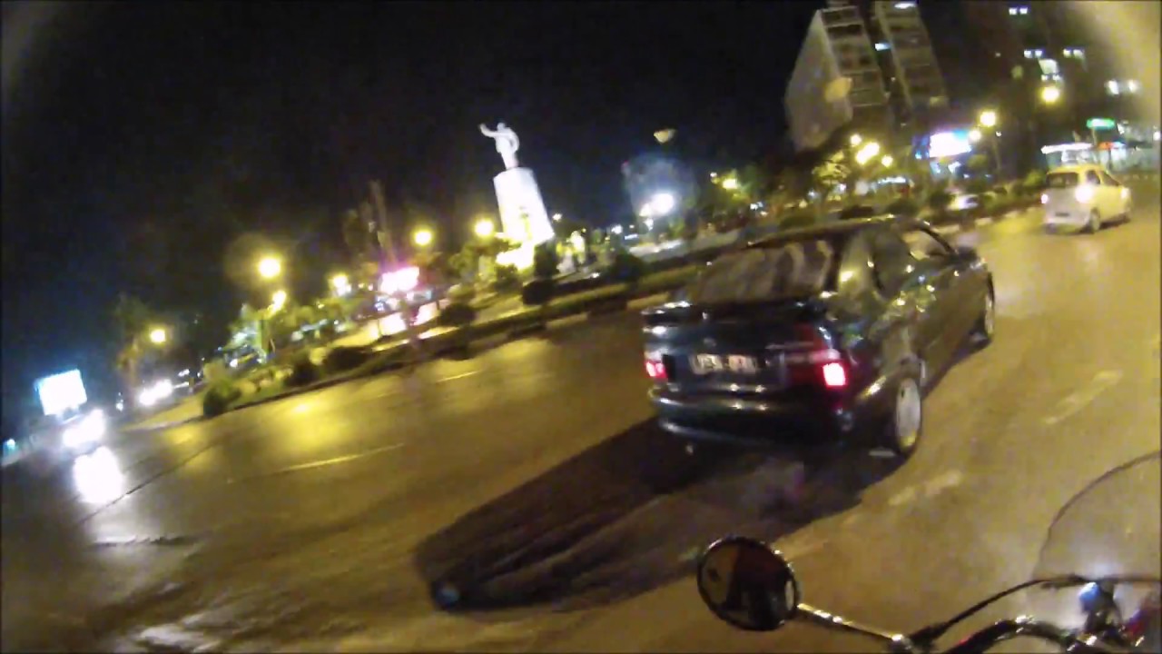 A noite nos Bairros de Luanda   Capolo Ilha