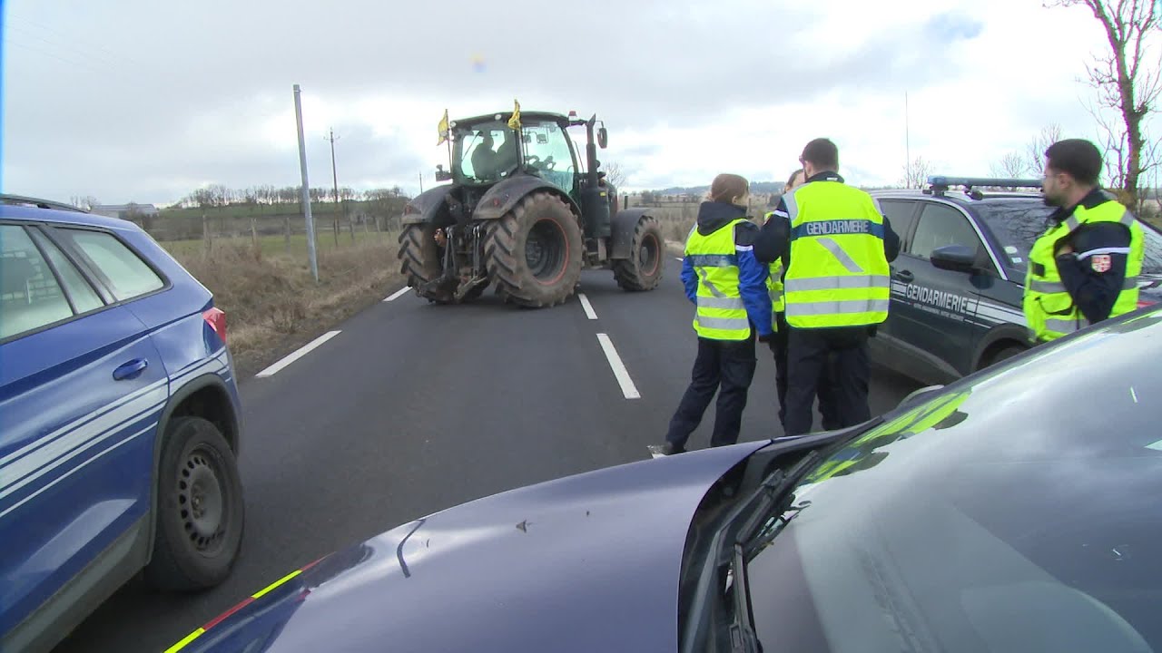 Nouvelles actions des agriculteurs en Aveyron, dans l'attente de réponses du gouvernement