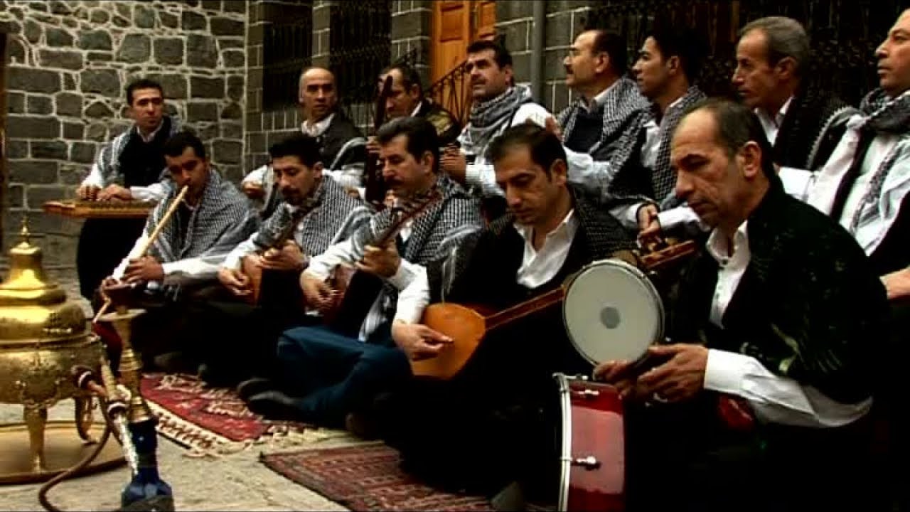 Ali Aktaş - Karanfil Eken Bilir - Karanfilsin Tarçınsın - Aydoğar Sini Sini POTBORİ