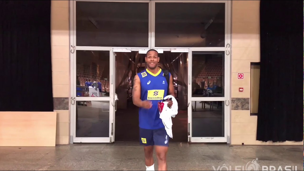 Leal se integra a seleção brasileira