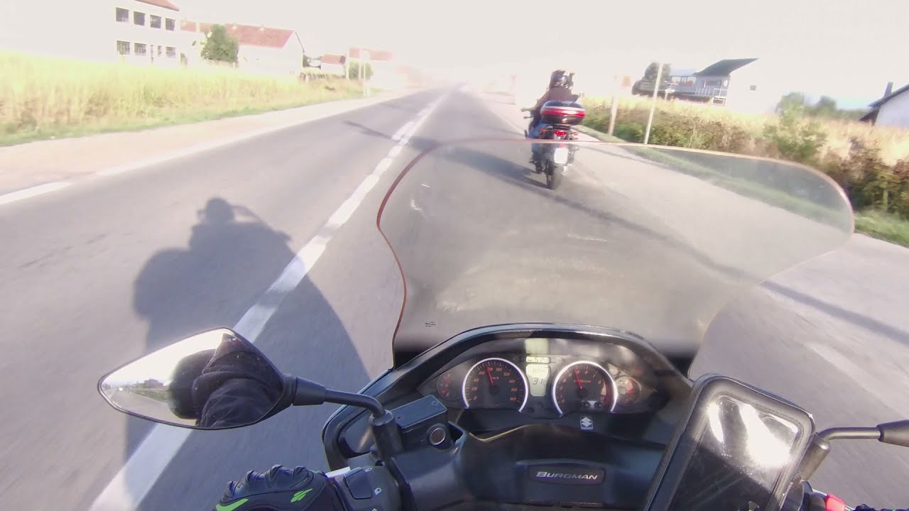 Povratak iz Kraljeva, Suzuki burgman 400