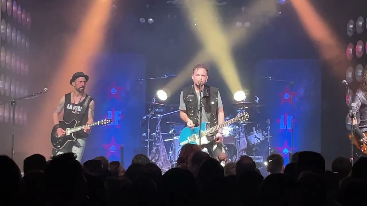 LA FUGA (Demasiado Tarde ) 4K CONCIERTO SALA OASIS ZARAGOZA GIRA 2025.