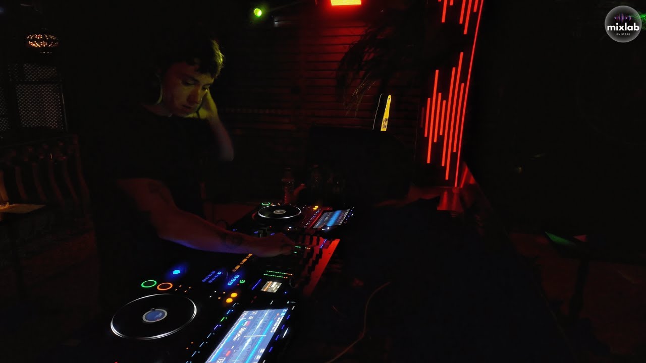 Mixlab TV | On Stage 005: Deniz Onar @ Kastel,Istanbul