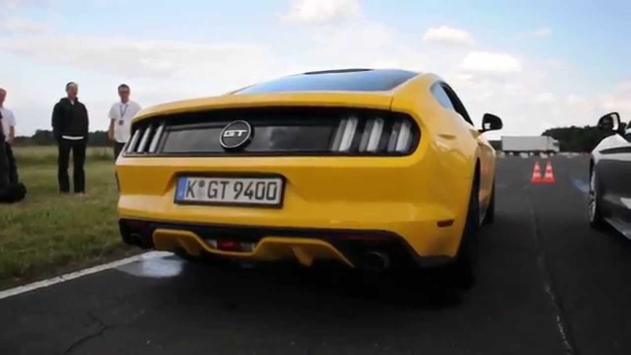 Ford Mustang GT 5.0 V8 vs Ford Mustang 2.3 EcoBoost Exhaust Sound