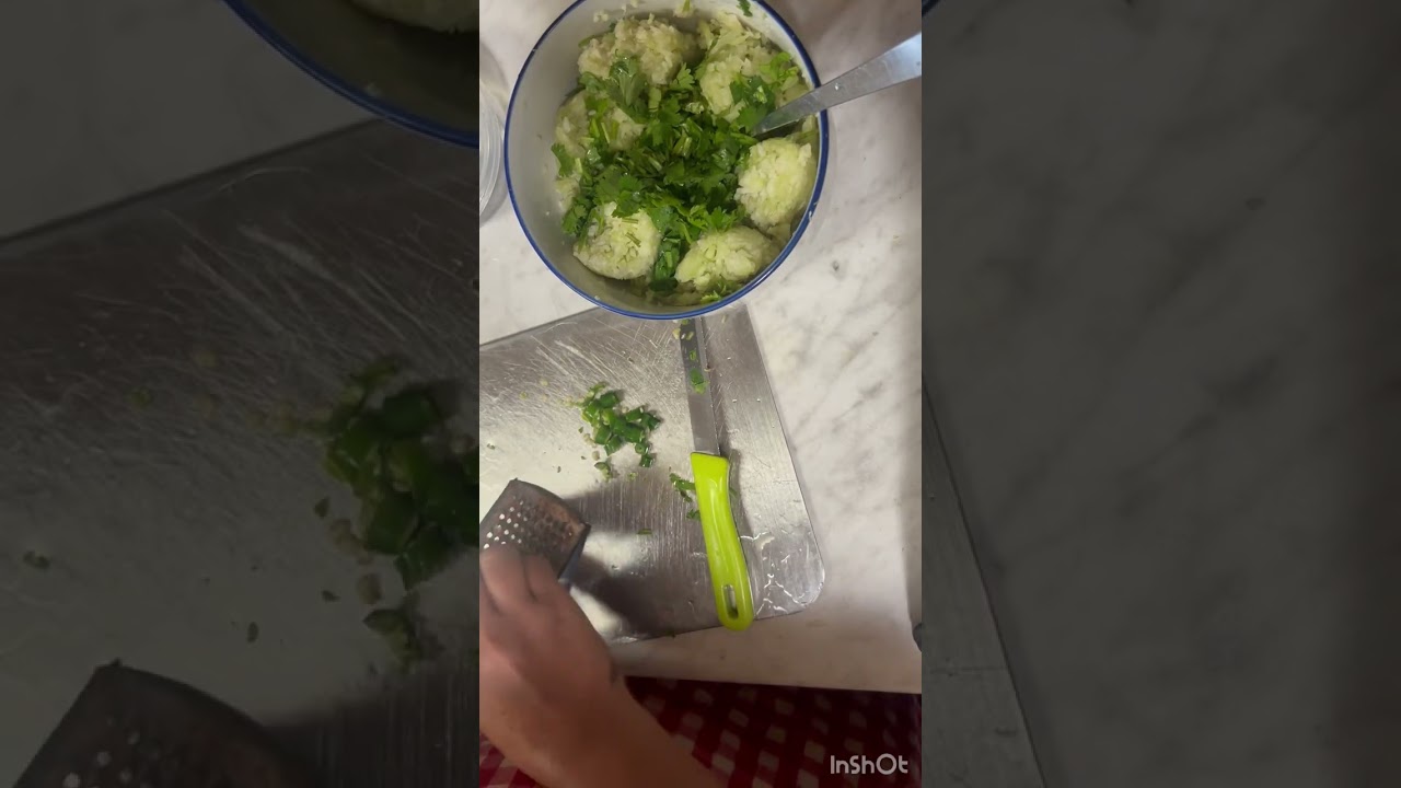 Locky ke paranthe .. Satvik recipes. 