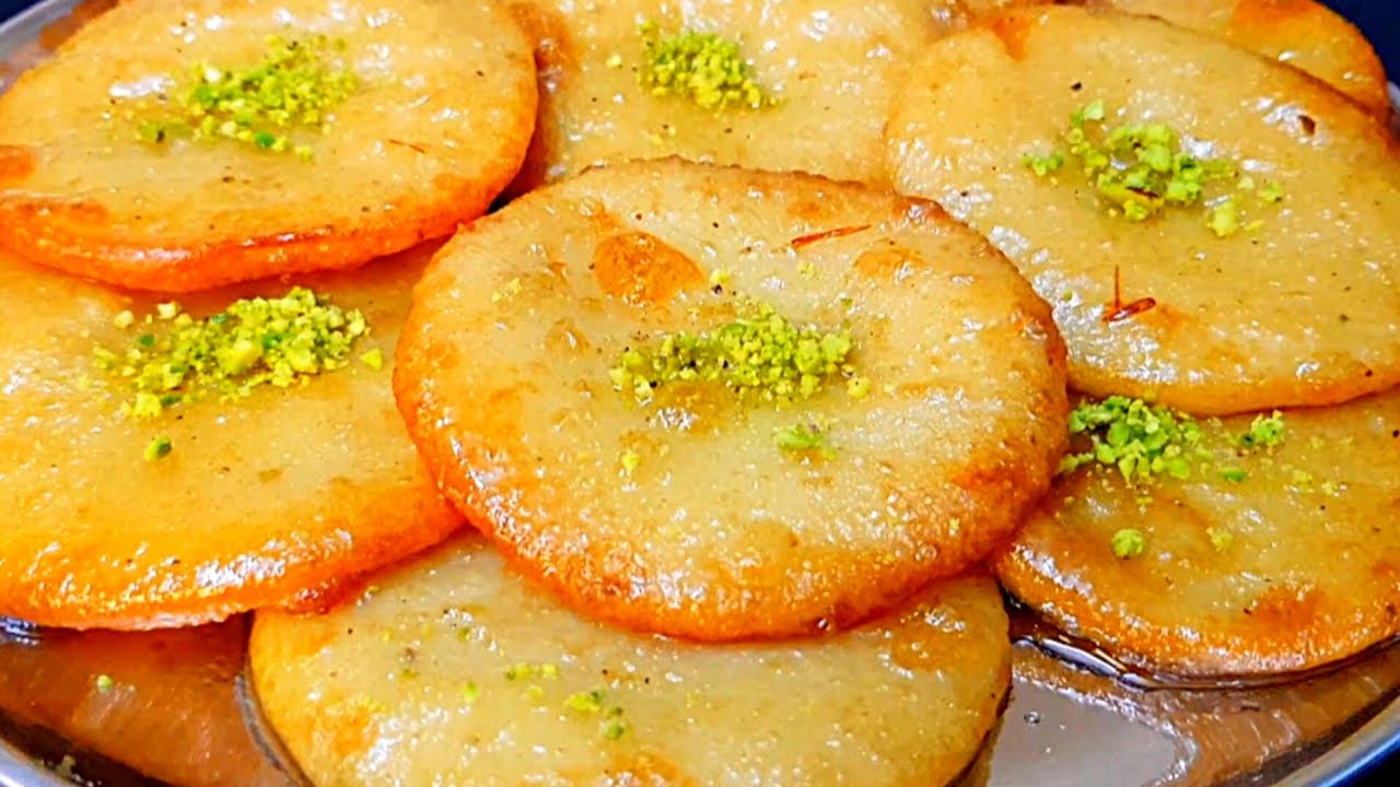 होली स्पेशल😍आसान तरीके से आटे का टेस्टी मालपुआ बनाये देखकर आप हैरान रह जायेगें / aata Malpua Recipe।