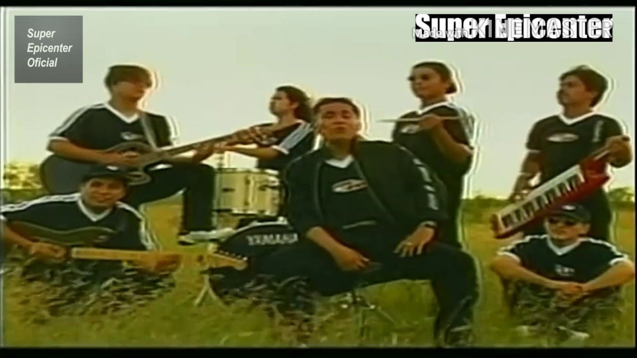 Grupo Mojado - Piensa En Mi (Video Official) 