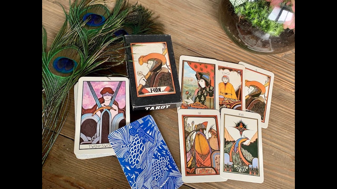 Unboxing Vintage Aquarian Tarot + Interview Spread