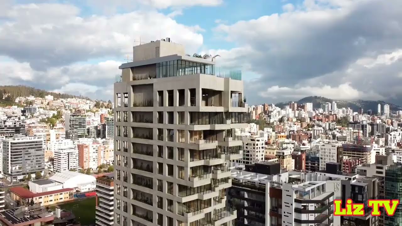 IQON - QORNER  Quito la capital de Ecuador 2022