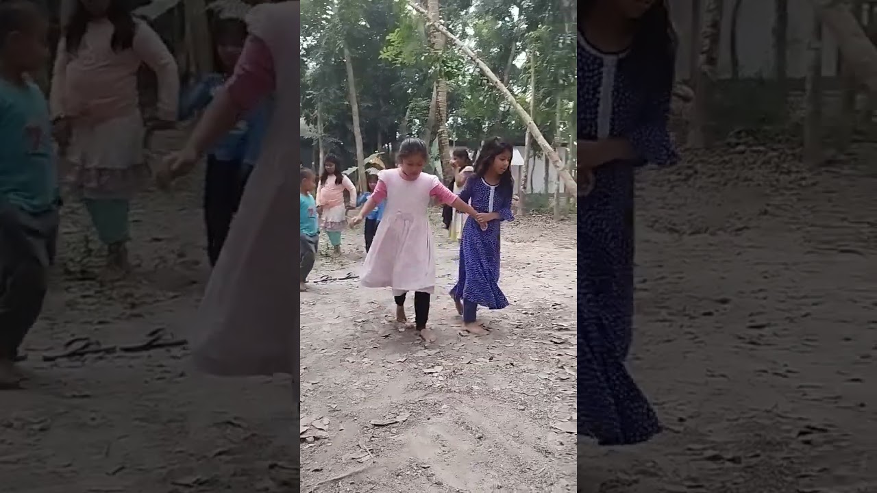 খেলার সময় ঝাল মুড়ির নিয়ে আগমন,,,, আহা কি মজা। 