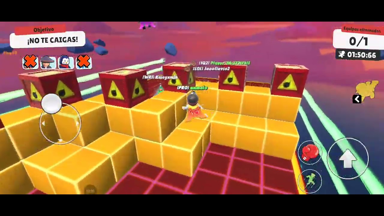 Yo jugando a estumble guis dedicado para dos compañeros