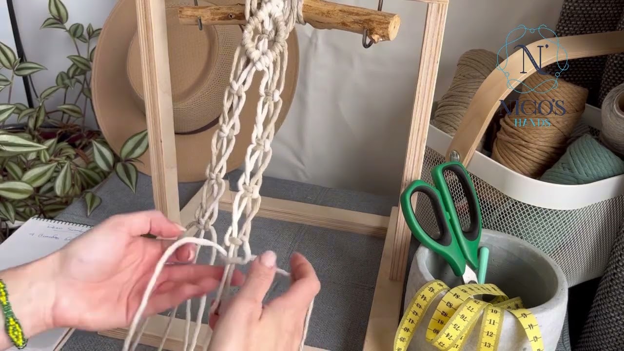 Aprende macramé, Colgador de sombreros.