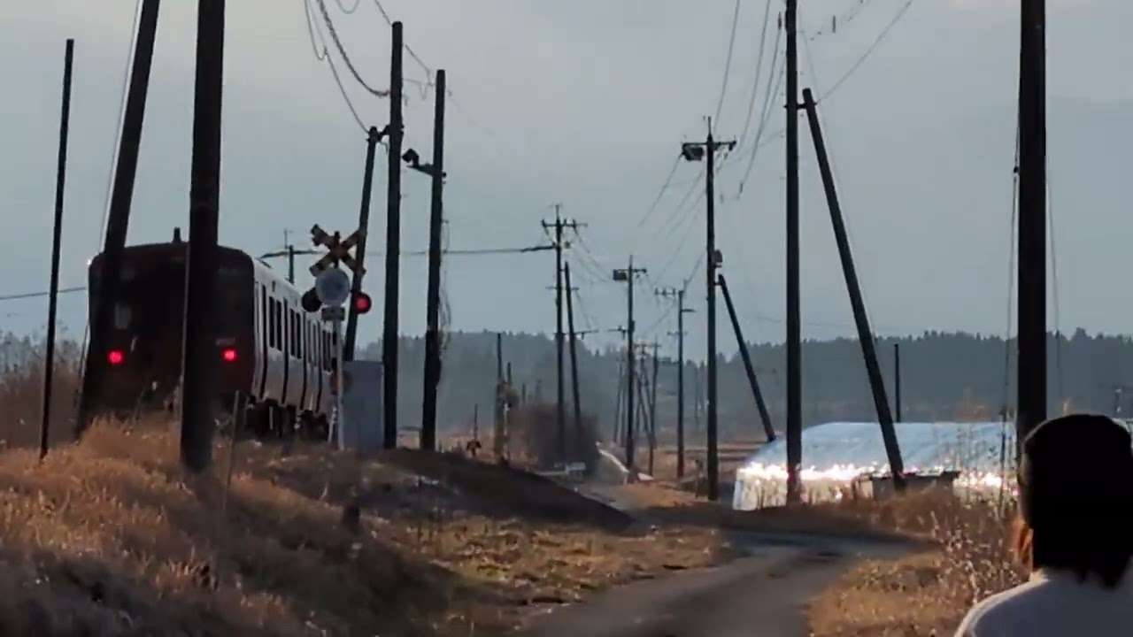 🚃豊肥本線上り普通列車　赤い2両編成　阿蘇市にて