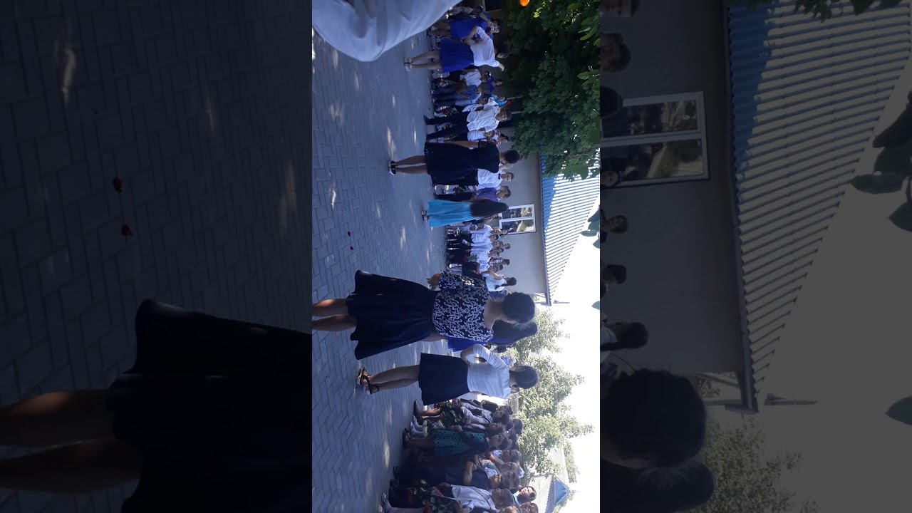 Absolvenții 2018 ultimul sunet 👍s.Andrusul de Sus
