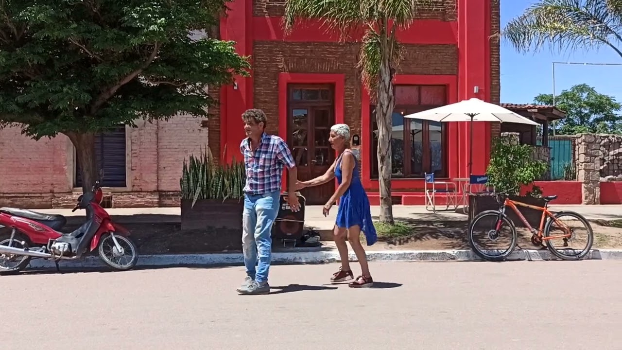 Bailarines de la Peatonal en El Cano