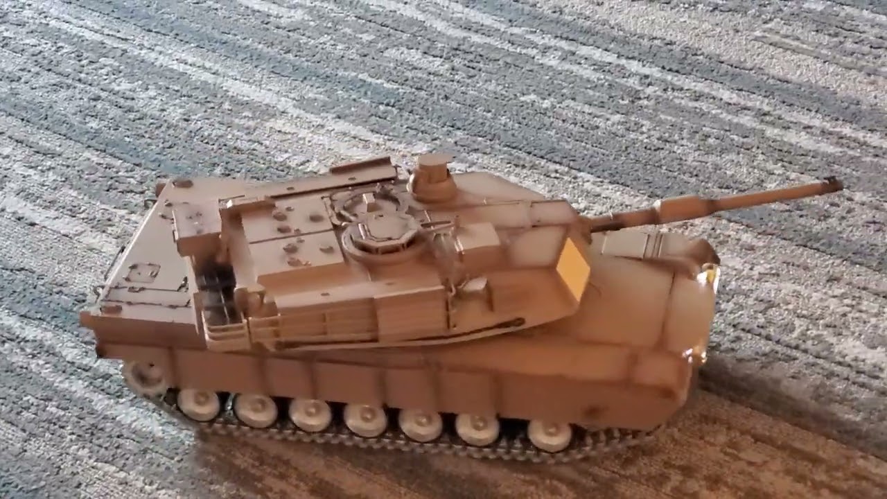 Henglong 1/16 USA M1A2 Abrams MBT