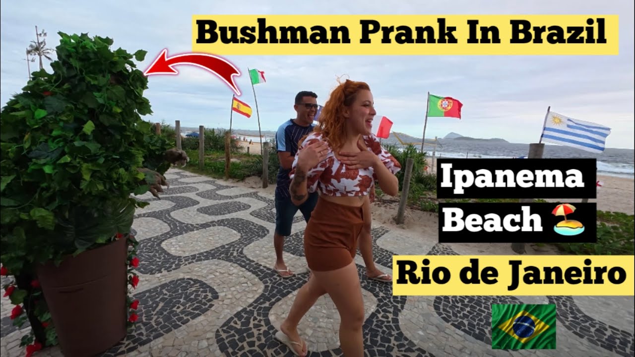 Bushman Prank: Scaring people in Rio de Janeiro Brazil