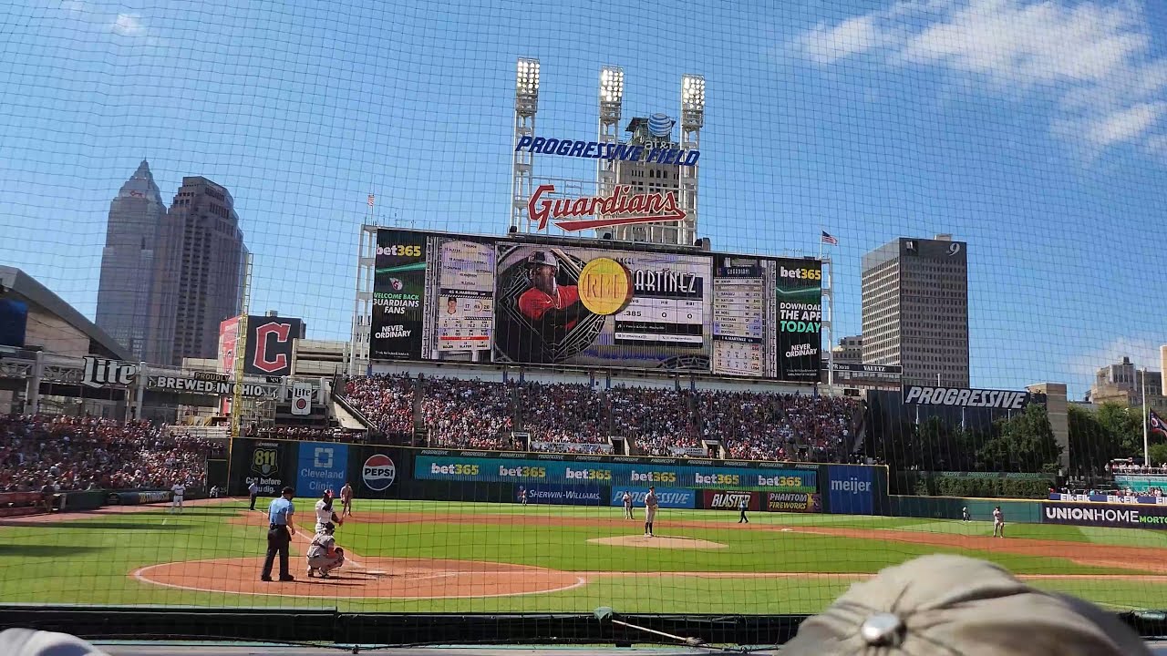 My First Time at Progressive Field: Cheering the Giants in Cleveland!