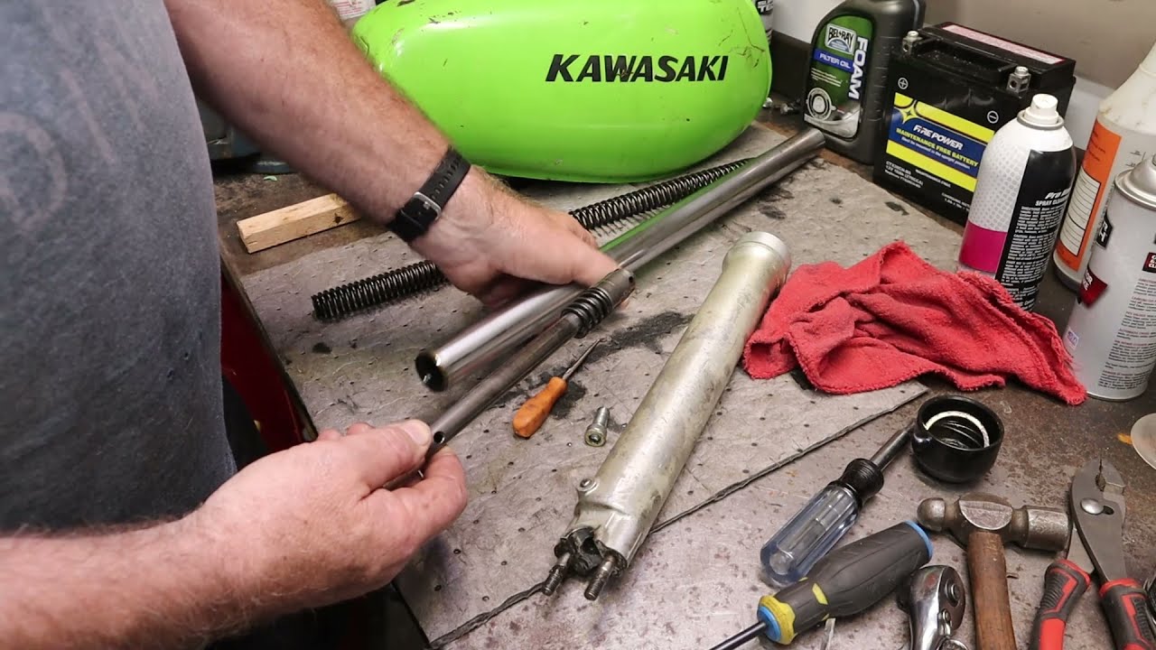 Kawasaki KD175 Fork Rebuild and Seal Replacement. Remove clean and rebuild the forks. Suspension
