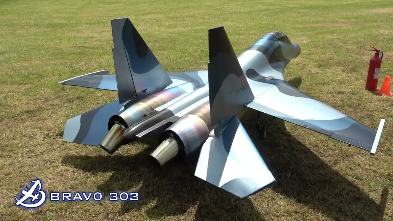 Elster Jet Team's SU-30 MKK: Vectored Thrust Spectacle at Weston Park!pen_spark