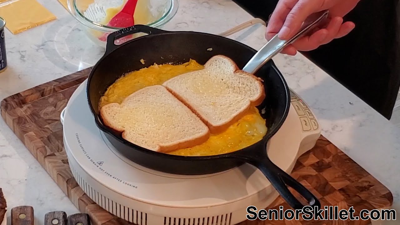 Skillet Breakfast Sandwich - SeniorSkillet 95 sec
