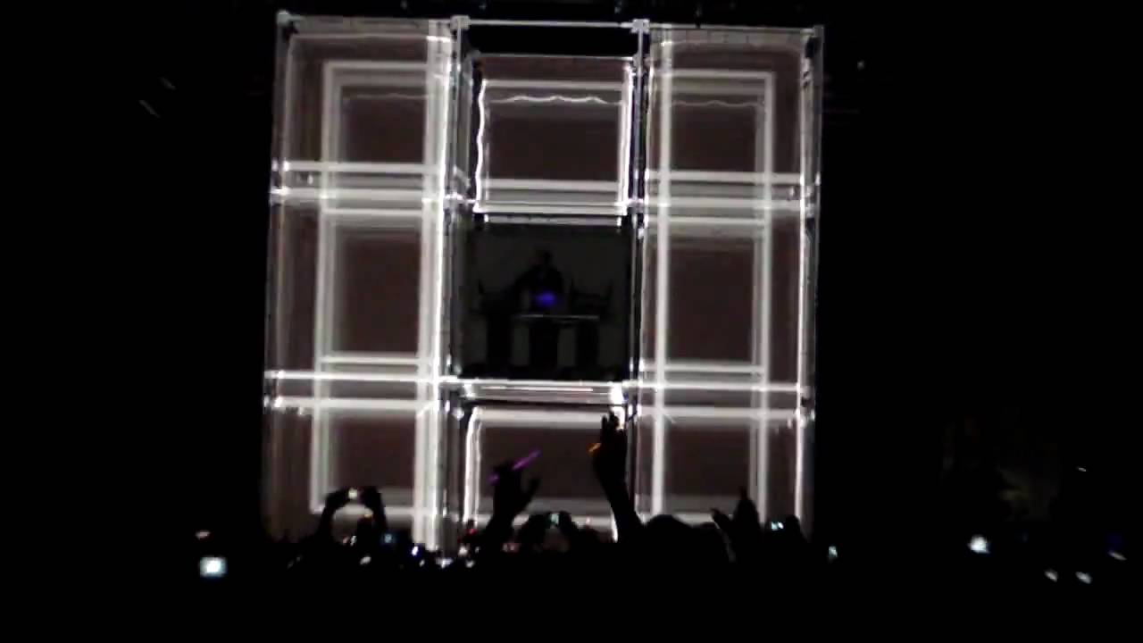 ETIENNE DE CRECY - HYPERCUBE - LIVE @ COACHILLIN - 4.19.09