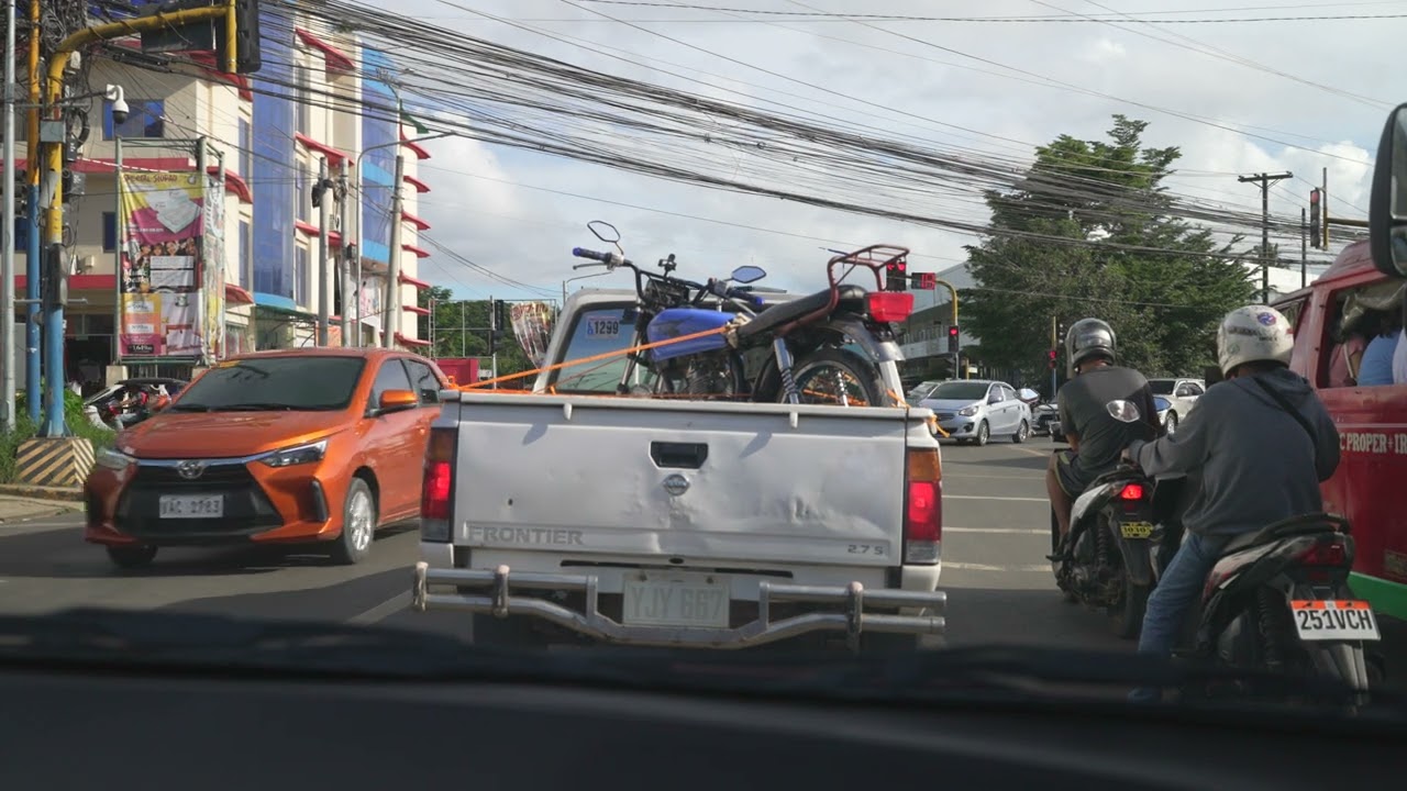 Philippines, Palawan, car ride from Hue Hotels to Puerto Princesa City Baywalk Park