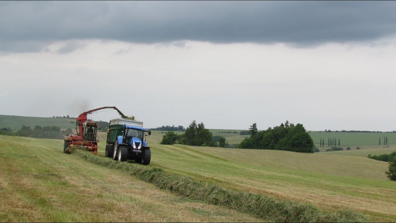 Senáže 2016 - Toron SP8-050 / New holland, Case