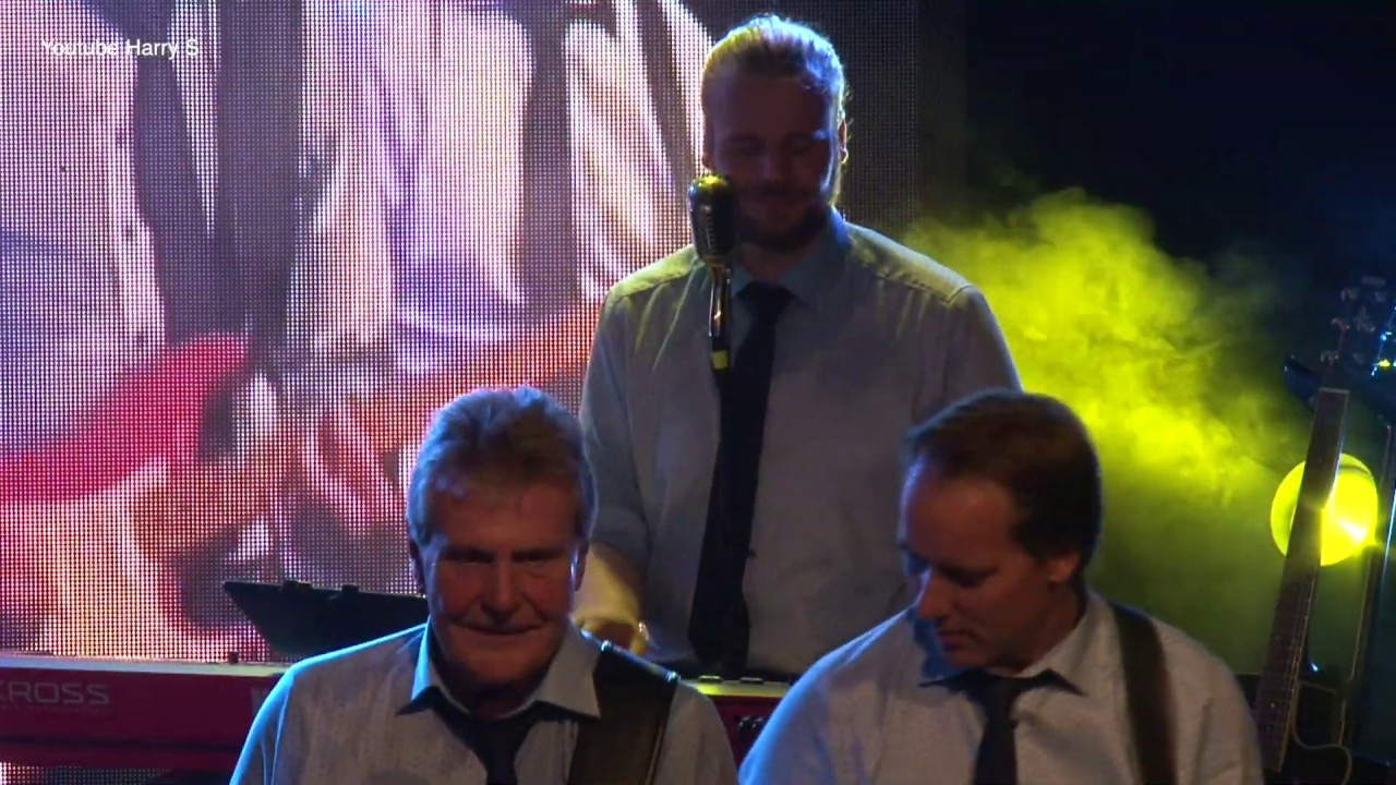 The Locomotions  Compilatie 2