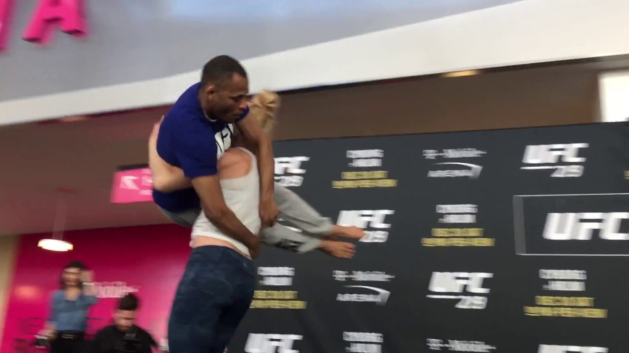 Holly Holm - He Ain't Heavy