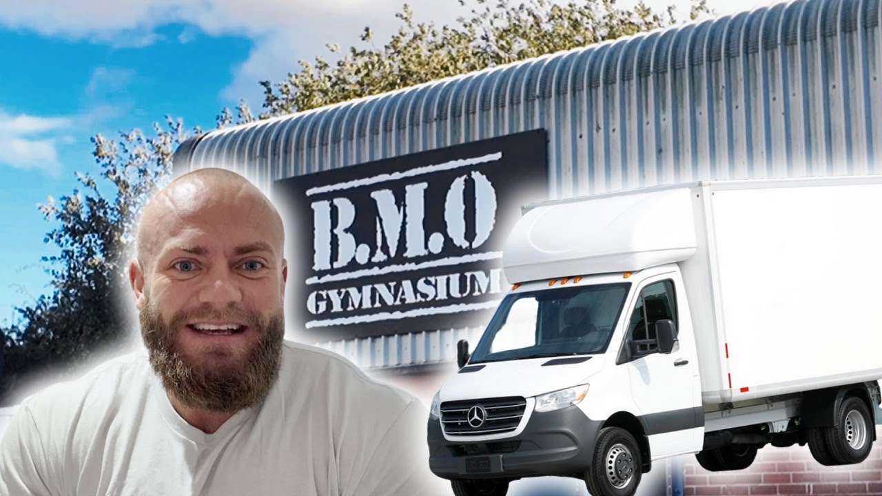 DAY IN THE LIFE OF A GYM OWNER (NEW MACHINE HAUL)