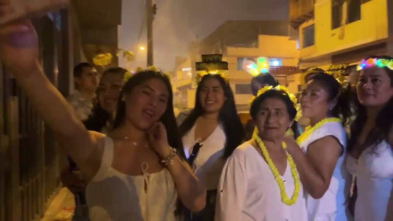 Les deseo un feliz año nuevo departe de toda mi familia