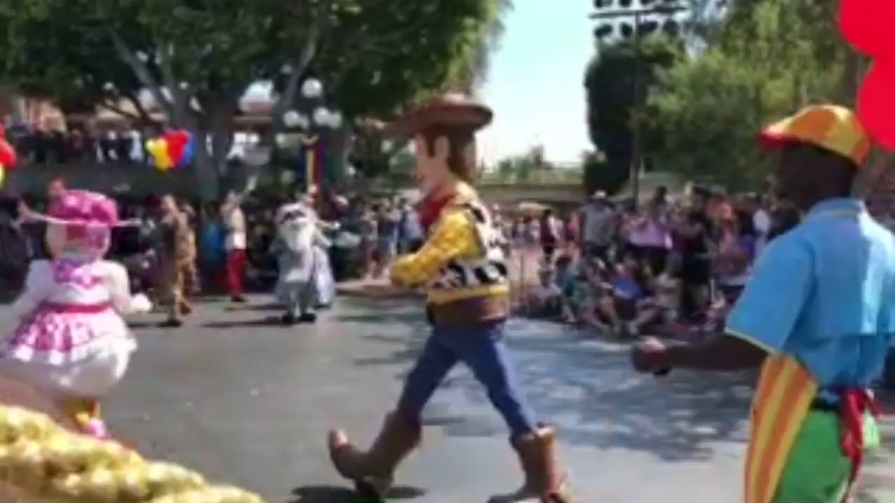 HAPPY 63rd BIRTHDAY DISNEYLAND LIVESTREAM and CAVALCADE!