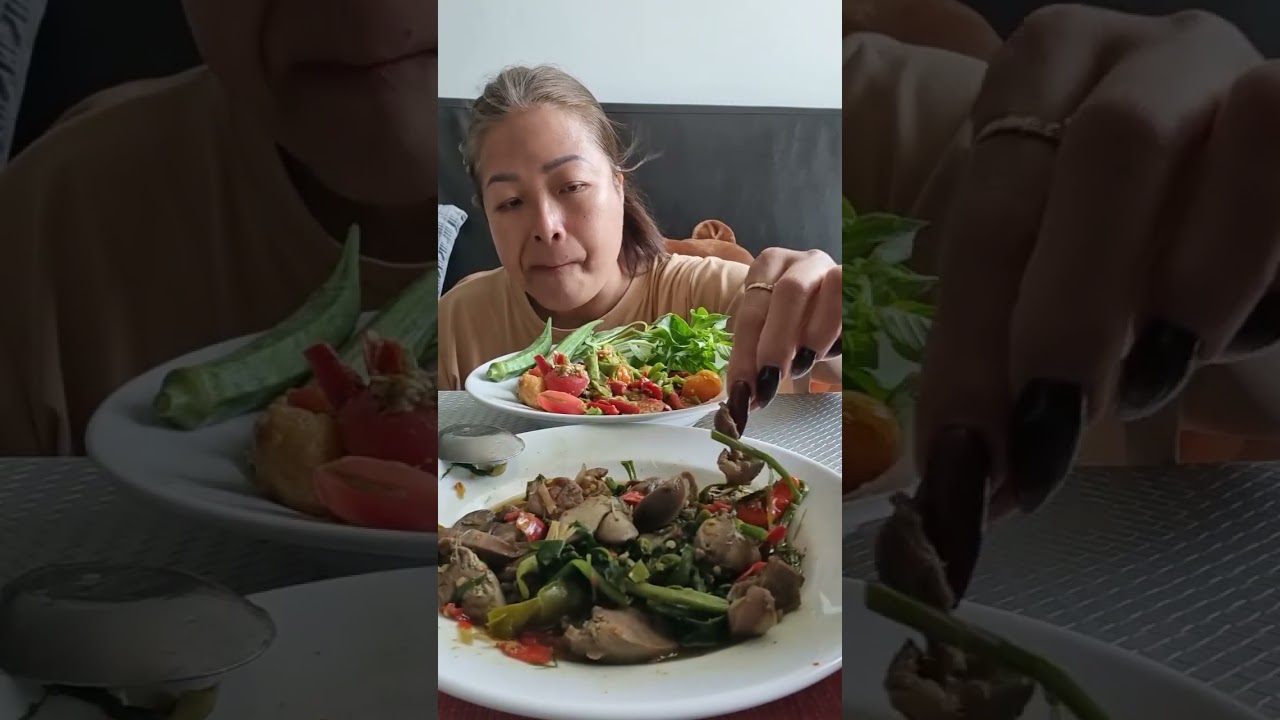 อ่อมเครื่องในไก่ตำถั่วแซบนัวคักเด้อมาๆกินข้าวนำกันจ้า