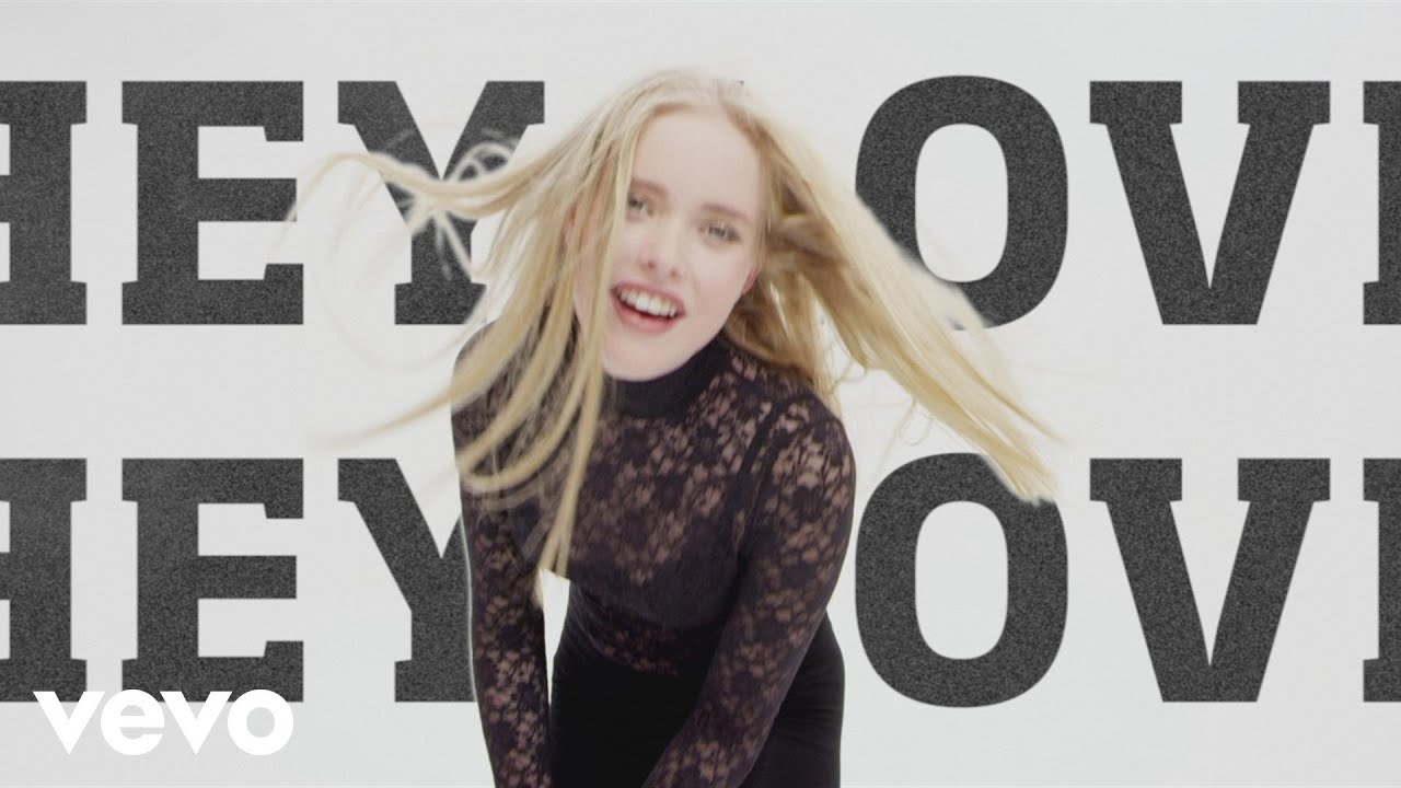 Emilie Esther - HEY LOVE