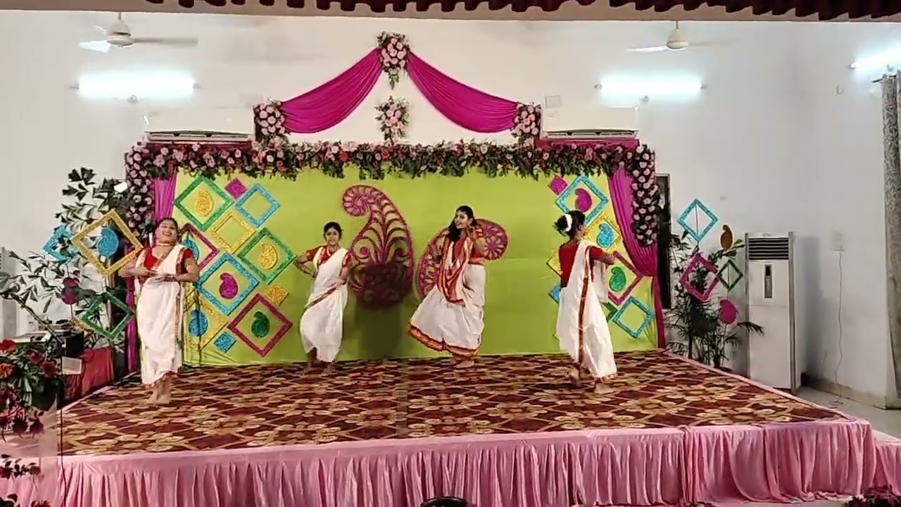 Vikas Awasthi student bangali performance 