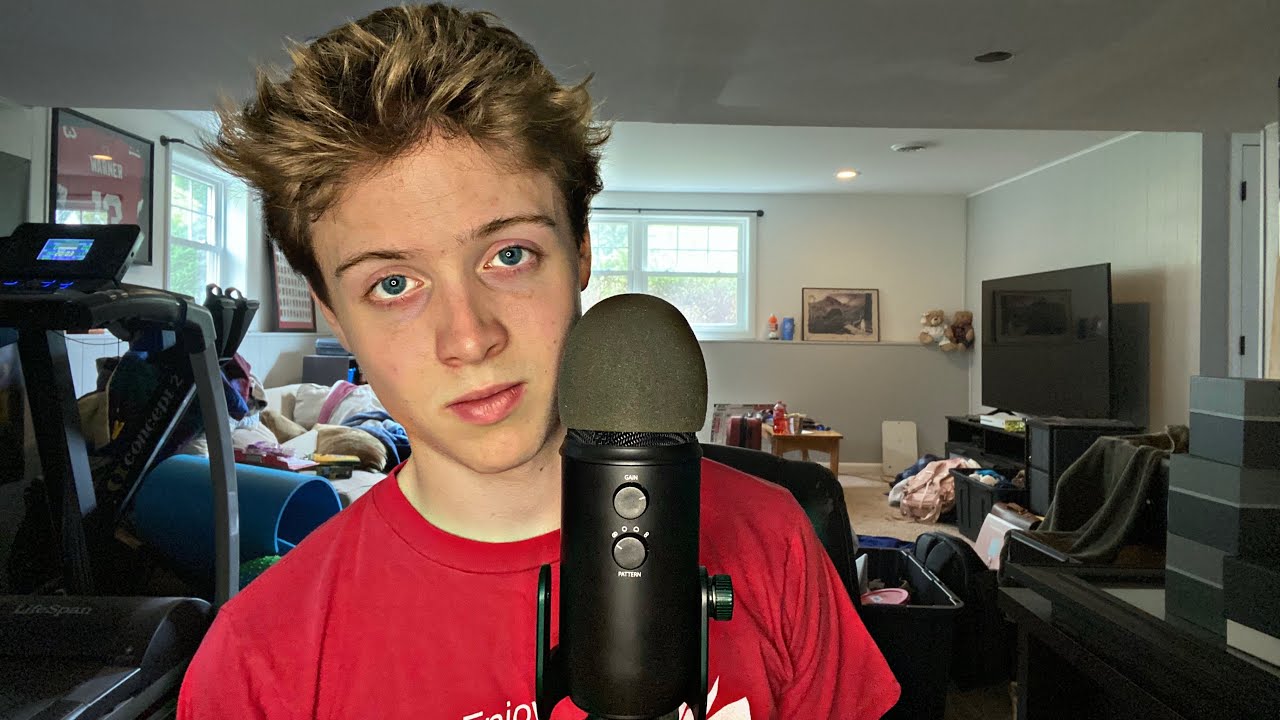 {ASMR} Mhm…