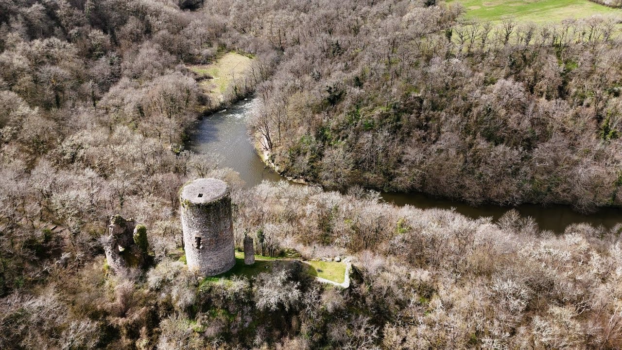 Les vacances de Rhône Médiéval 2025 - L' Ours - Vallée du Cher - Allier
