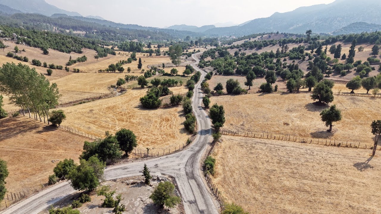 Rıfatiye’nin Yol Sorunu Büyükşehir’le Tarihe Kavuştu