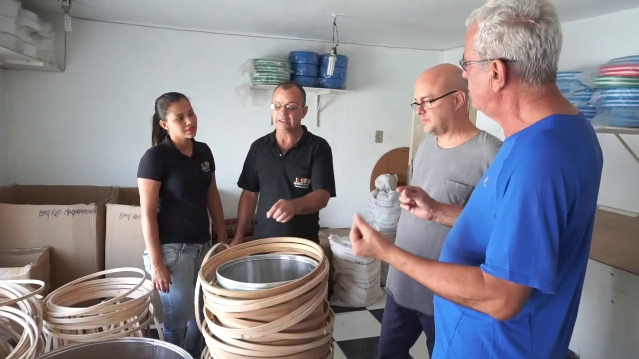 O Batuque Carioca OnLIne! Visita a fábrica Ivson Instrumentos Musicais