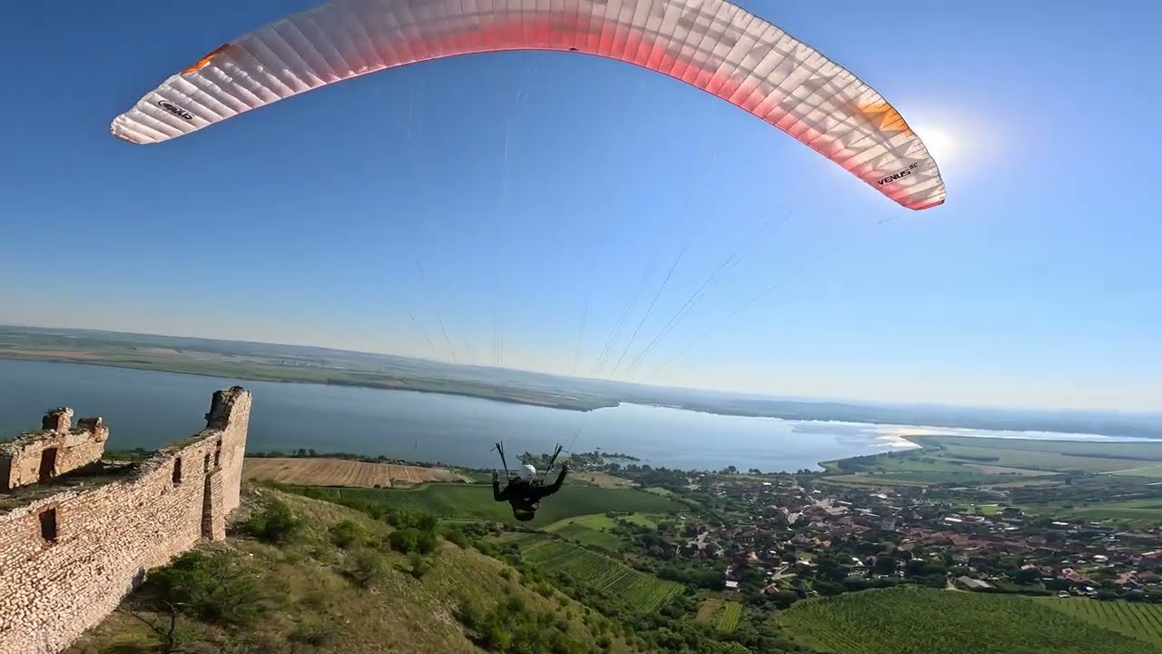 Paragliding Palava Devicky castle and top landing