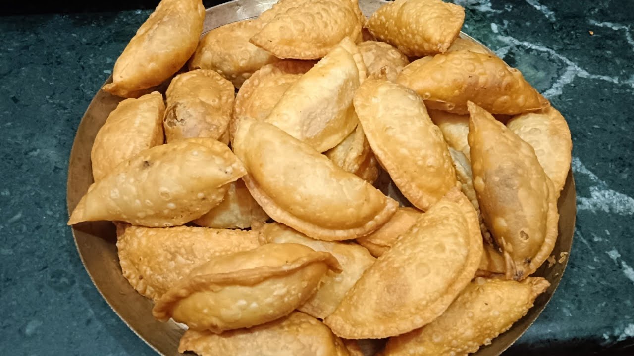 होली के त्यौहार में गुझिया ना बने ऐसा कैसा हो सकता है??😋😍|Gujiya Recipe|