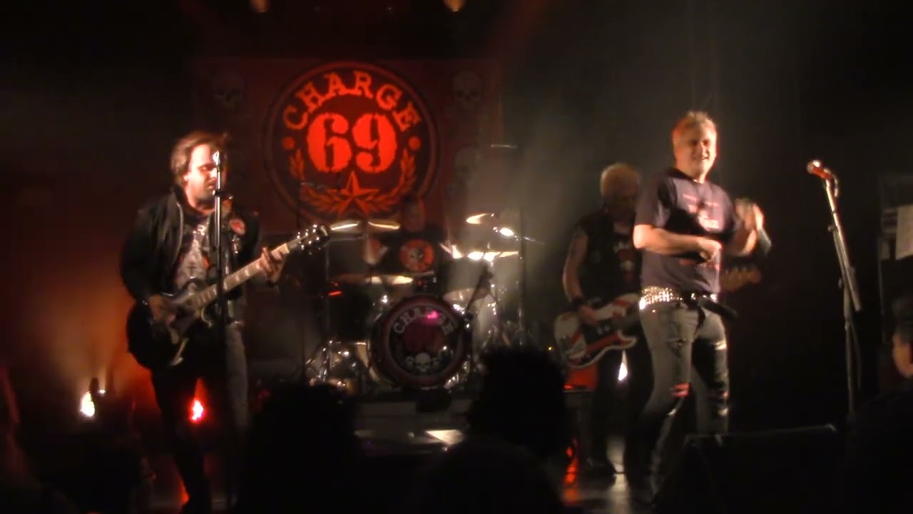 Charge 69 - Intro/ Le Sang des Innocents (14.05.2022 Metz @ Les Trinitaires) [HD]