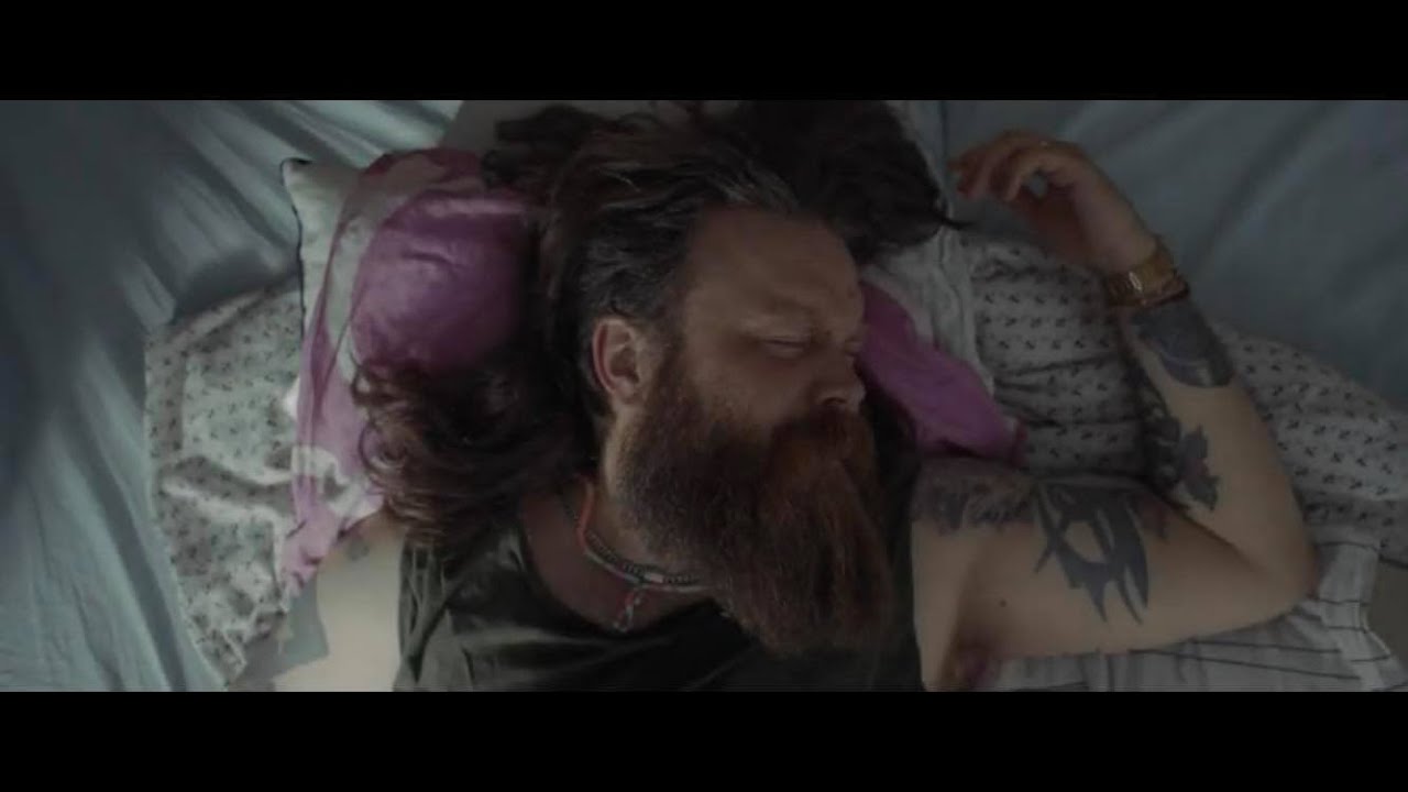 Martin Riverfield And The Wheels Of Fortune - Bakom Spegeln (Official Video)