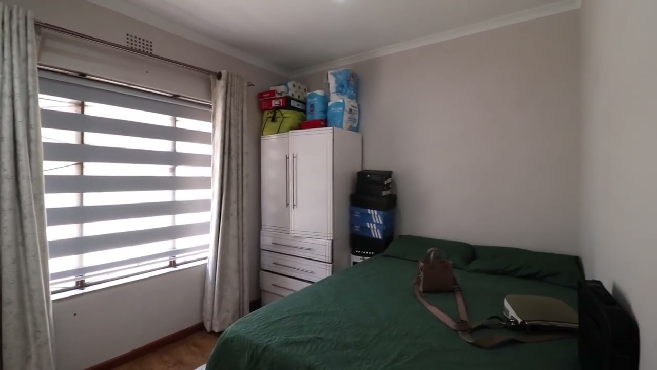 A Comfortable 4-Bedroom Family Home with Private Bedsitter Cottage