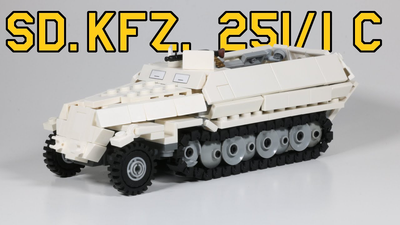 Building the Sd.Kfz. 251/1 Ausf. C in LEGO