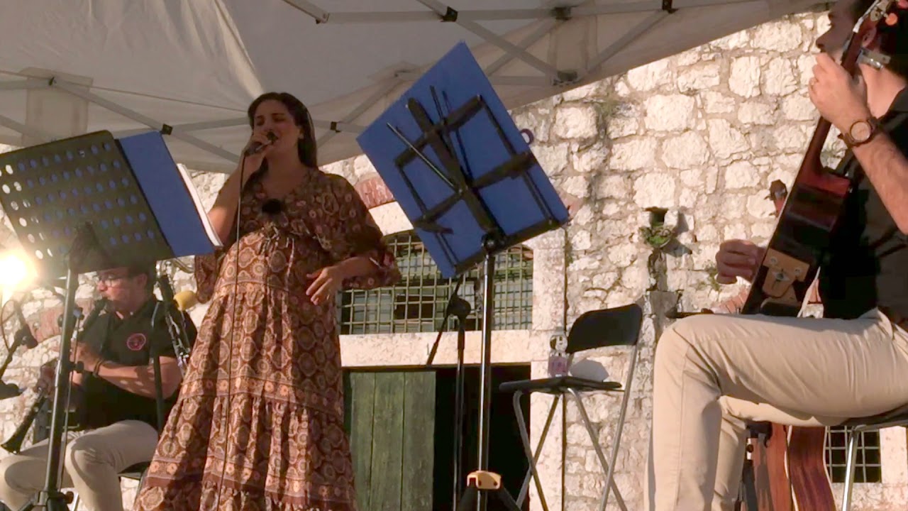 Mina - Ancora, ancora, ancora (Essenziale Trio Cover)